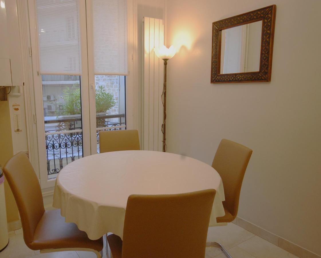 Two-Bedroom Apartment Champs-Elysees Paris Exterior foto